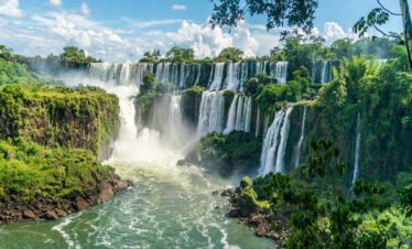 Brasil conoce el encanto de Iguazu y Rio de Janeiro