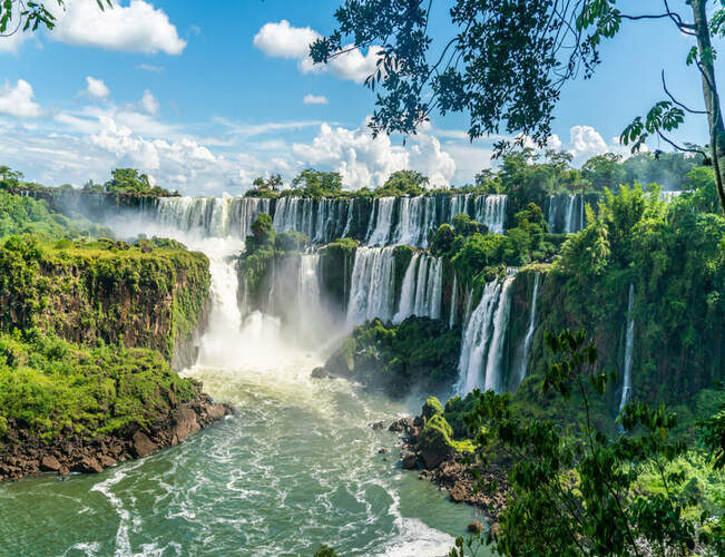 Brasil conoce el encanto de Iguazu y Rio de Janeiro
