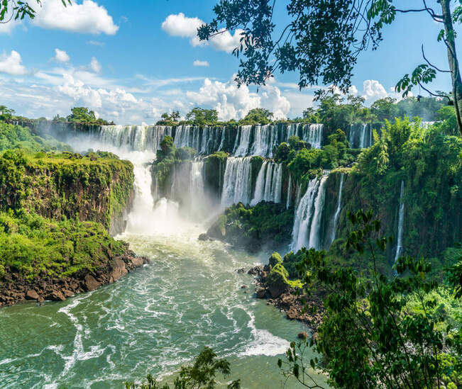 Brasil conoce el encanto de Iguazu y Rio de Janeiro
